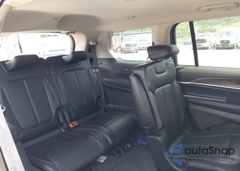 2021 Jeep Grand Cherokee L Limited 4X4 from USA, damaged, VIN 1C4RJKBG1M8120522